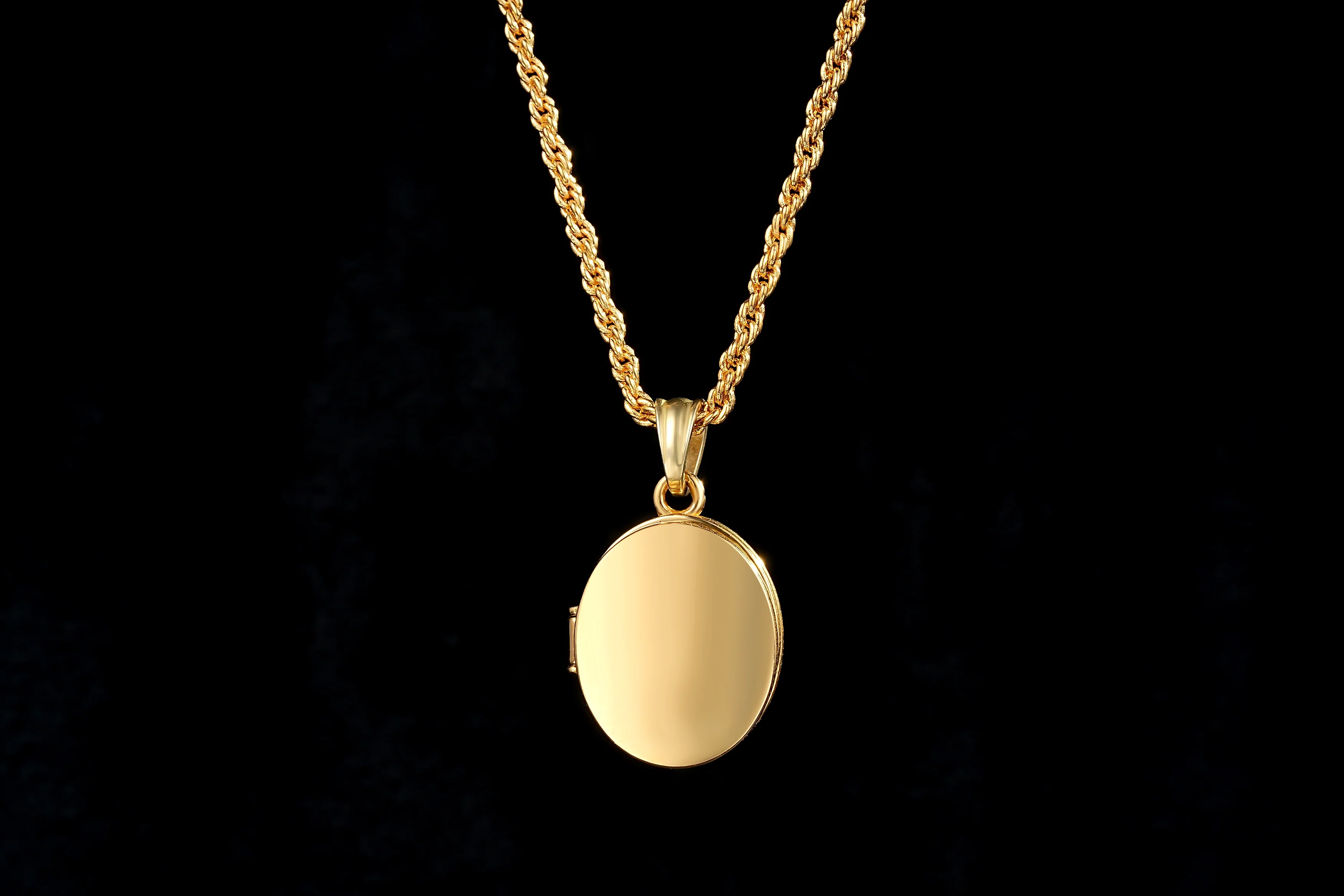 Gold Locket Pendant 2.5mm Rope Chain - Image 2